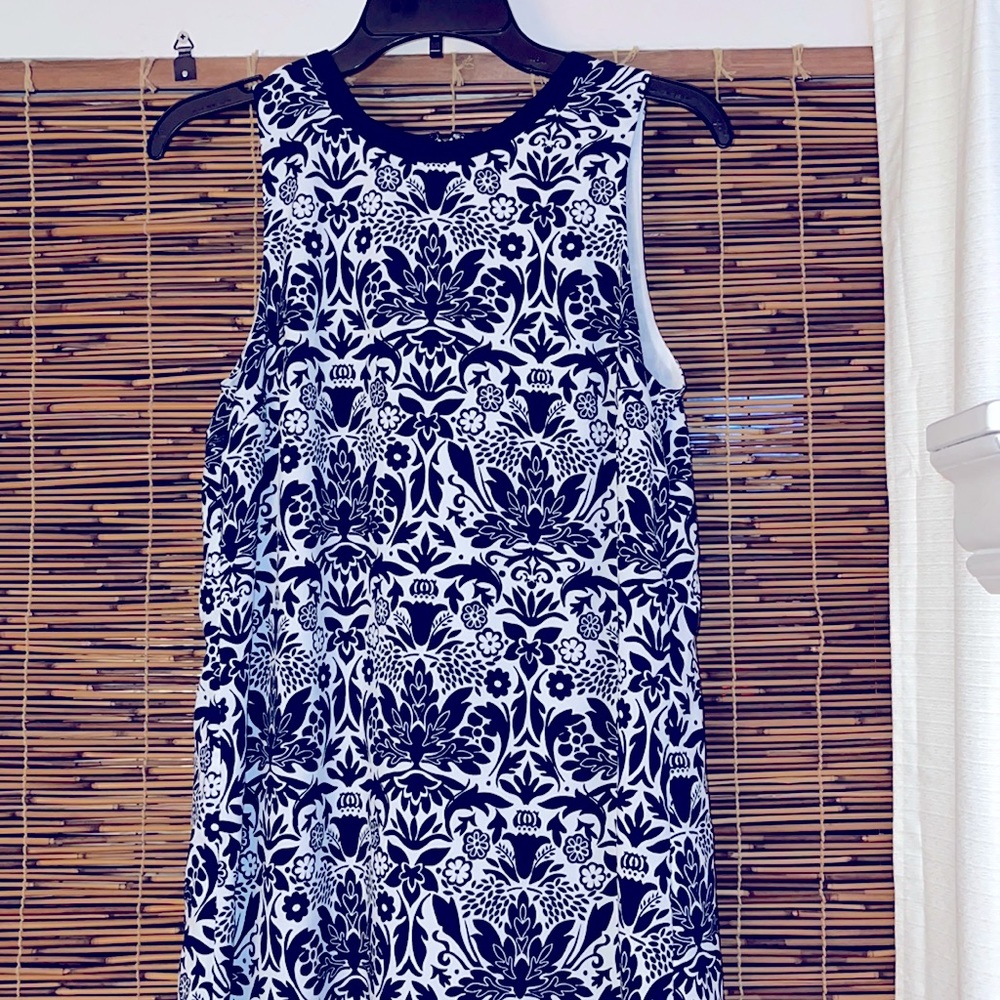 LOFT floral shift dress!